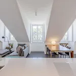 Principe Real Charming Garden View Flat At The Heart Of