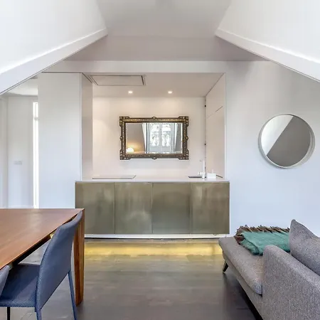 아파트 Principe Real Charming Garden View Flat At The Heart Of