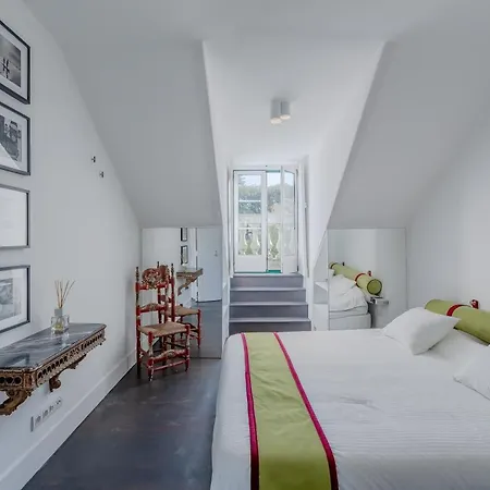 Daire Principe Real Charming Garden View Flat At The Heart Of