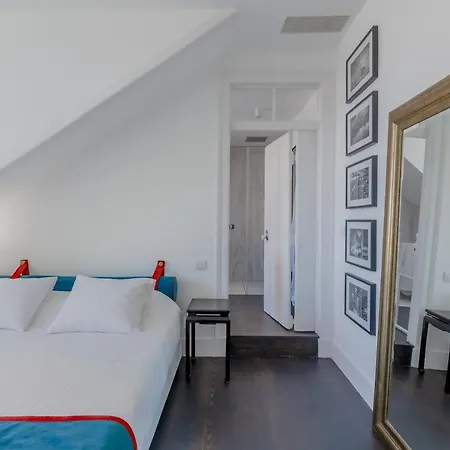 Daire Principe Real Charming Garden View Flat At The Heart Of *