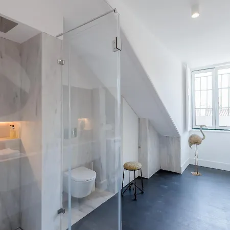 Daire Principe Real Charming Garden View Flat At The Heart Of Lisboa